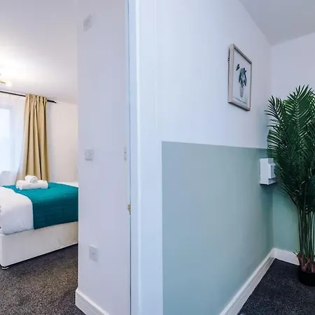 Cozy 1 Bedroom Apartment, Prime Location , Free Parking Manchester Exterior photo