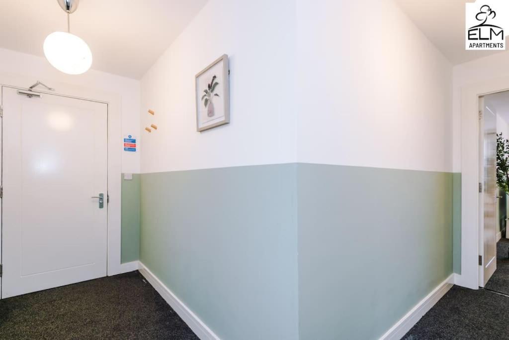 Apartamento Cozy 1 Bedroom Apartment, Prime Location , Free Parking *